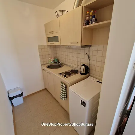 Village 1-bed Seaview *