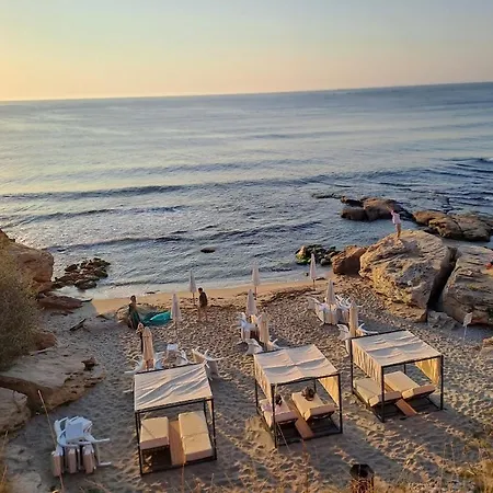 Village 1-bed Seaview Равда